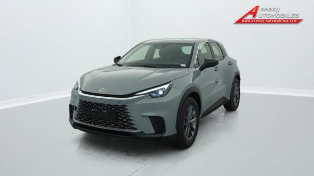 Lexus Lbx image 4