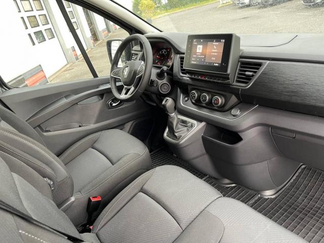 Renault Trafic image 9