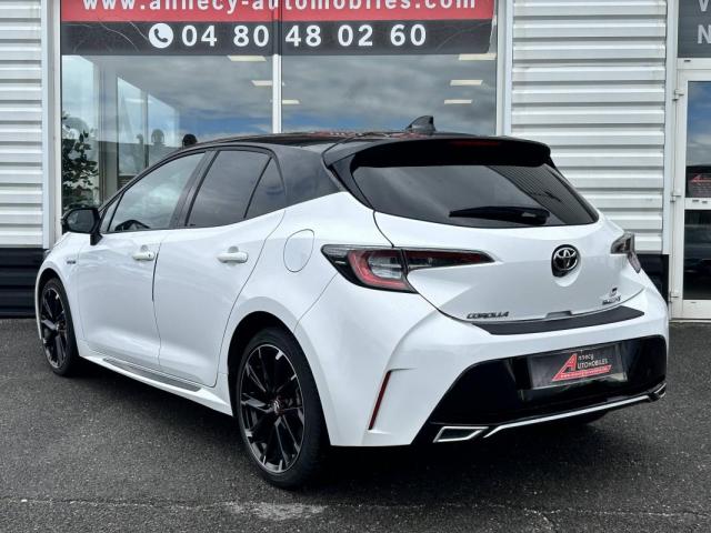 Toyota Corolla image 2