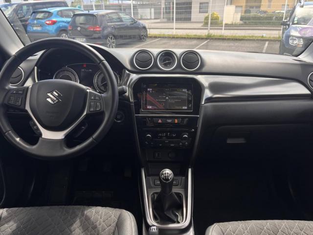 Suzuki Vitara image 3