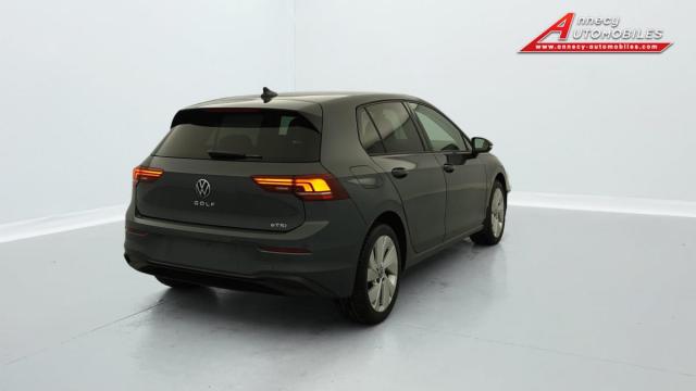 Volkswagen Golf image 8