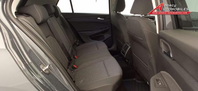 Volkswagen Golf image 9