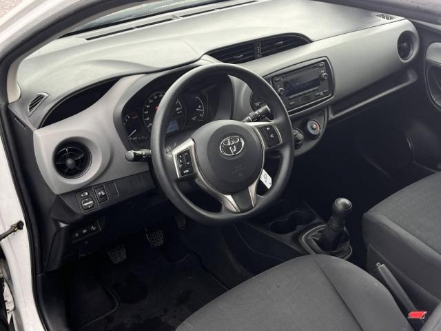 Toyota Yaris image 8