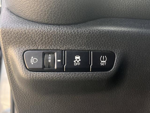 Kia Picanto image 8