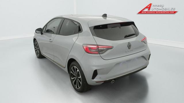 Renault Clio image 2