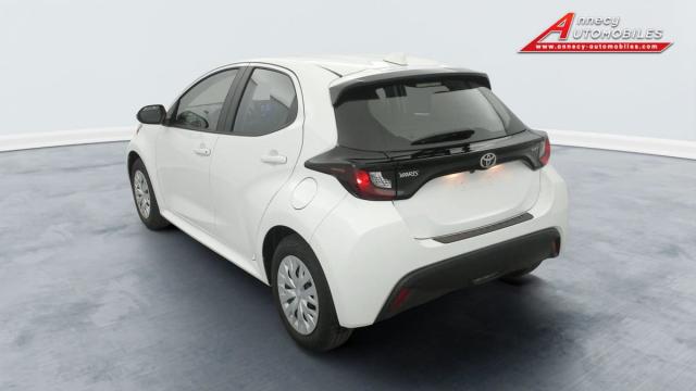 Toyota Yaris image 2