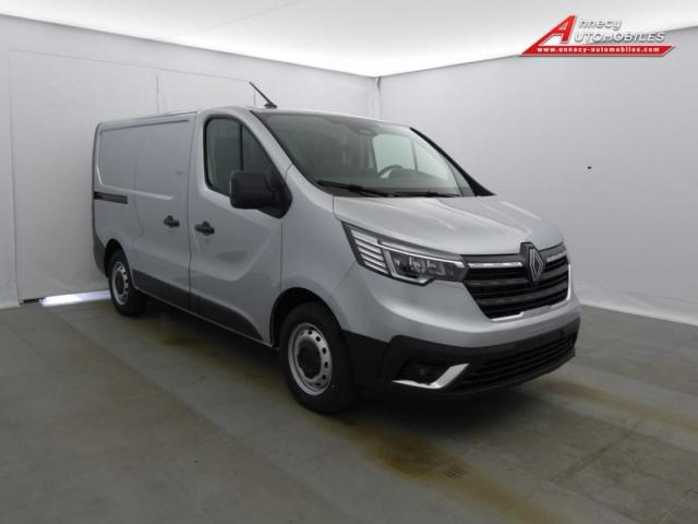 Renault Trafic image 9