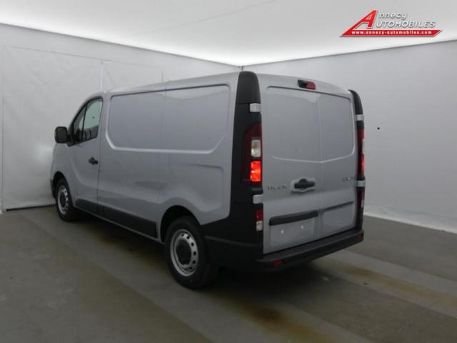 Renault Trafic image 8