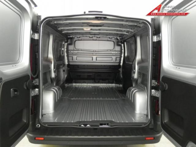 Renault Trafic image 7