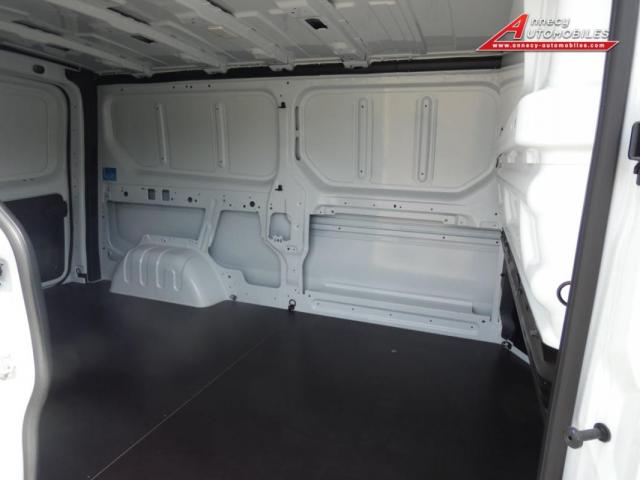 Renault Trafic image 2