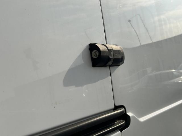 Renault Master image 1