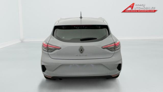 Renault Clio image 9