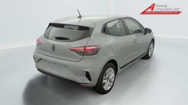 Renault Clio image 8