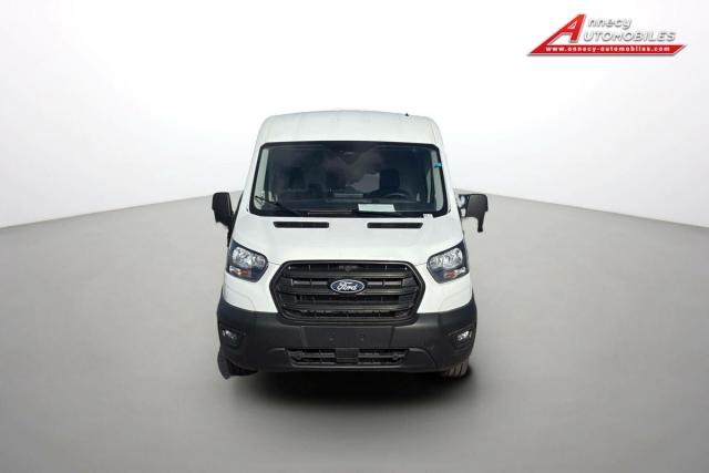 Ford Transit image 7