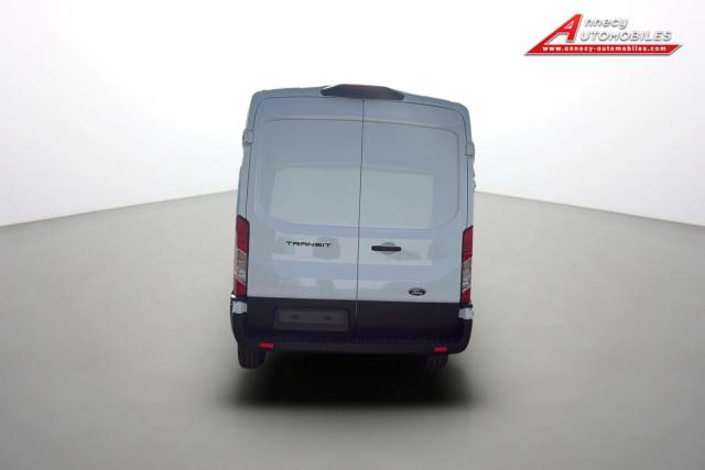 Ford Transit image 9