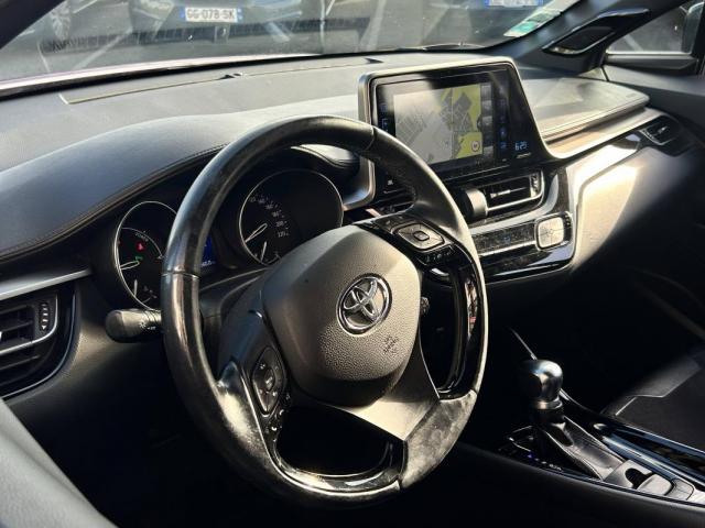 Toyota C-Hr image 2