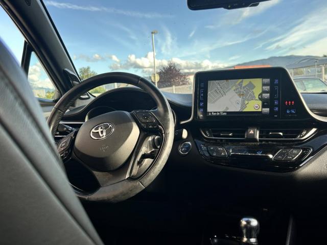 Toyota C-Hr image 9