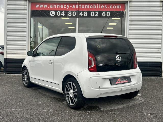 Volkswagen Up! image 6