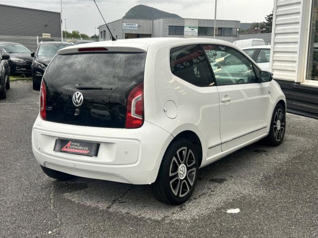 Volkswagen Up! image 4