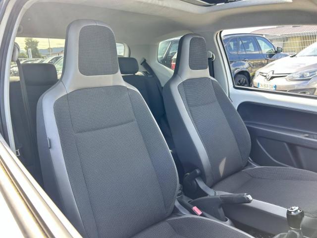 Volkswagen Up! image 2