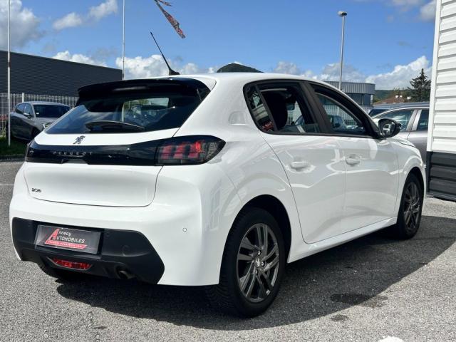 Peugeot 208 image 3