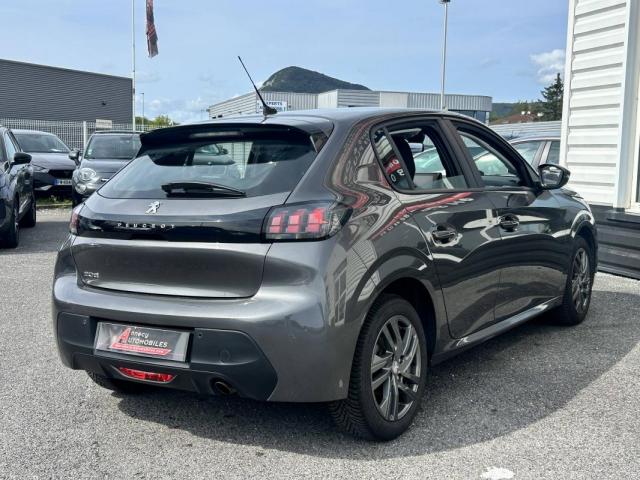 Peugeot 208 image 8