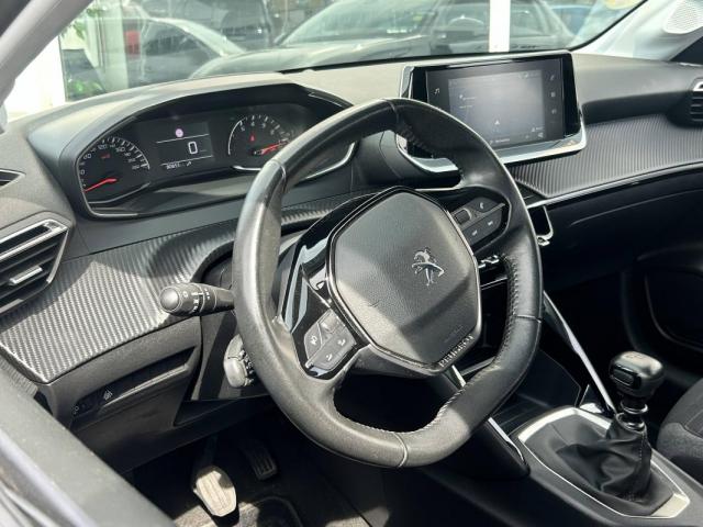 Peugeot 208 image 5