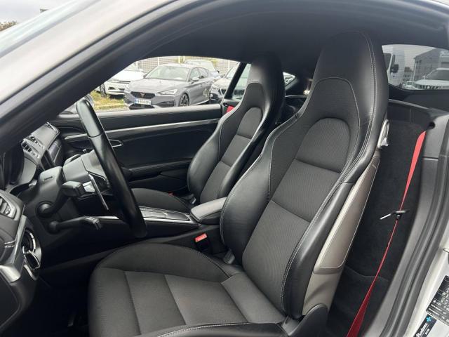Porsche 718 Cayman image 7