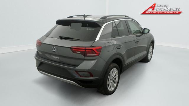 Volkswagen T-Roc image 9