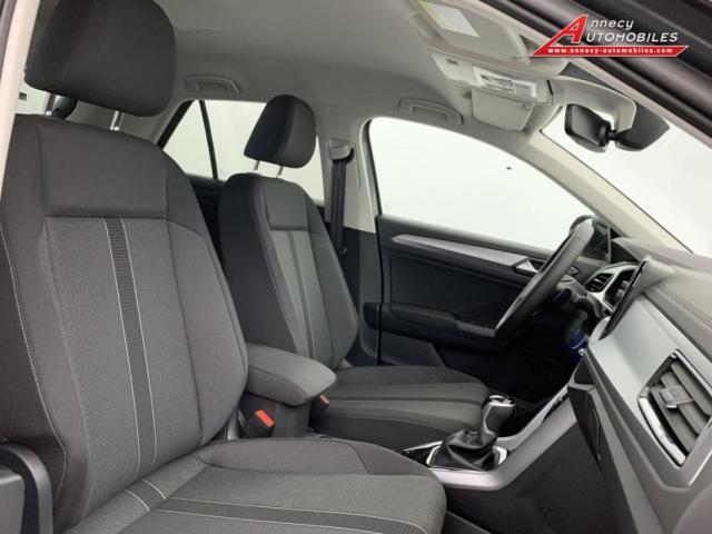 Volkswagen T-Roc image 6