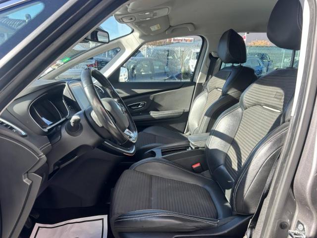 Renault Grand Scénic image 2