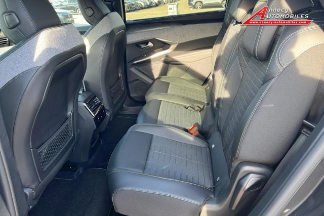 Peugeot 5008 image 2