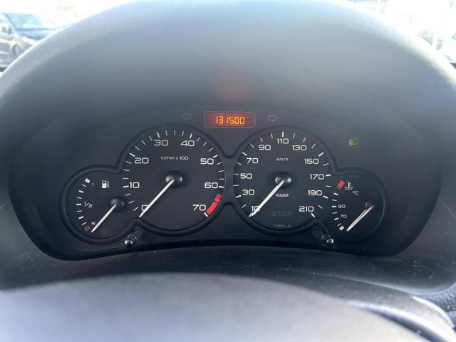 Peugeot 206 image 5
