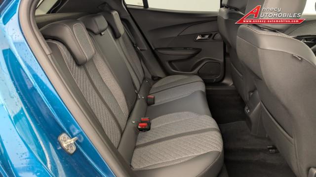 Peugeot 2008 image 6