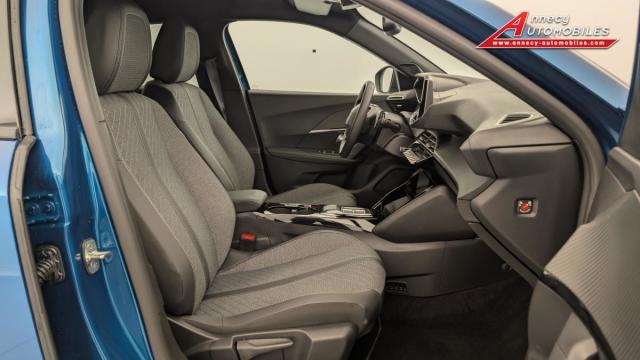 Peugeot 2008 image 8