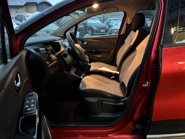 Renault Captur image 2