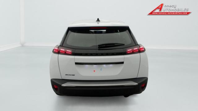 Peugeot 2008 image 6