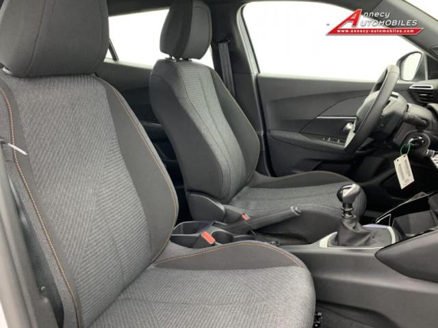 Peugeot 2008 image 1