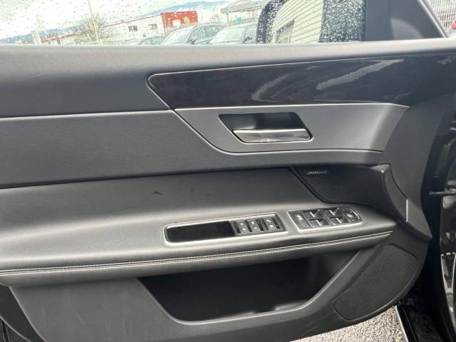 Jaguar Xf image 1