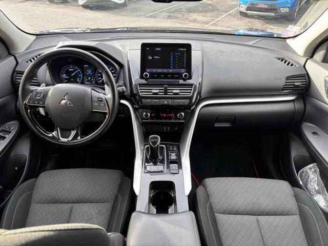 Mitsubishi Eclipse Cross image 9