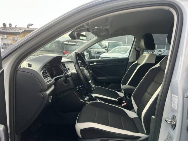 Volkswagen T-Roc image 5