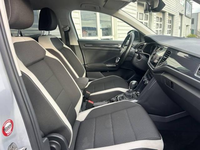 Volkswagen T-Roc image 7