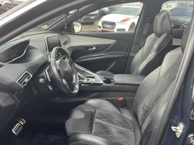 Peugeot 3008 image 2