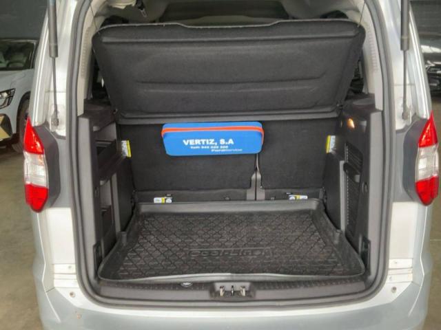 Ford Tourneo image 8