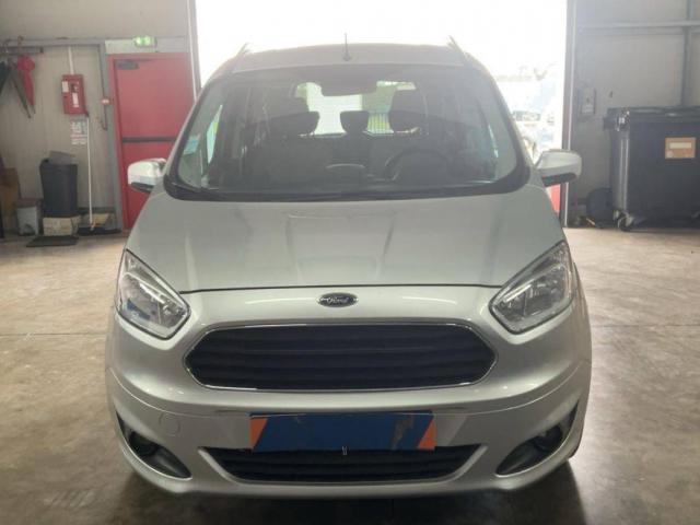 Ford Tourneo image 2