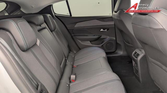 Peugeot 408 image 7