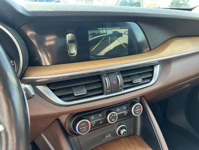 Alfa Romeo Stelvio image 5