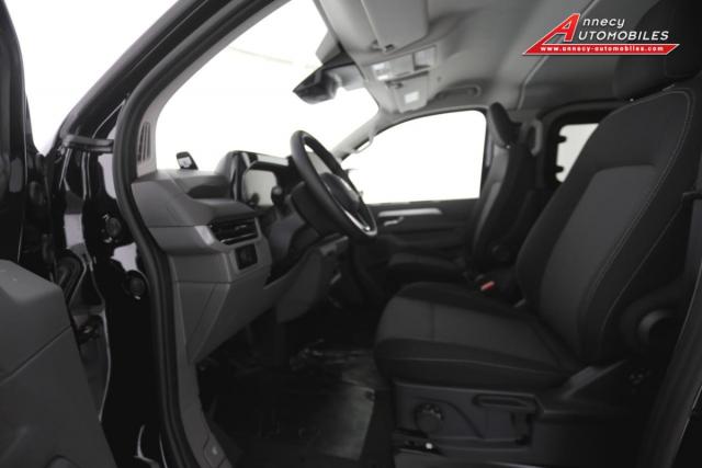 Volkswagen Transporter image 1