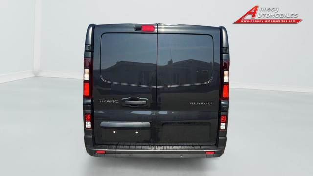 Renault Trafic image 8