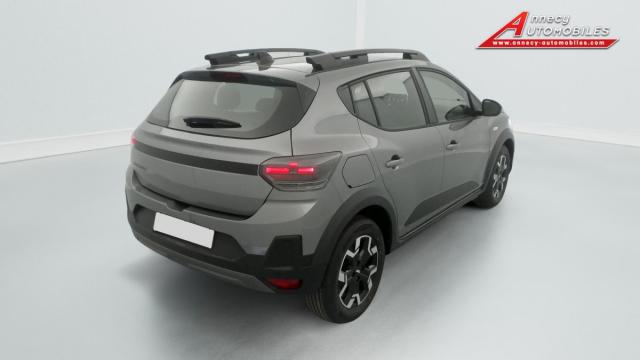 Dacia Sandero image 2